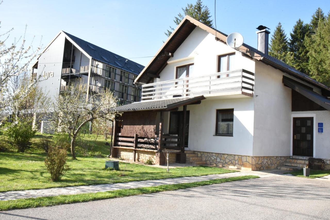 Apartment Bobic Licko Petrovo Selo 외부 사진