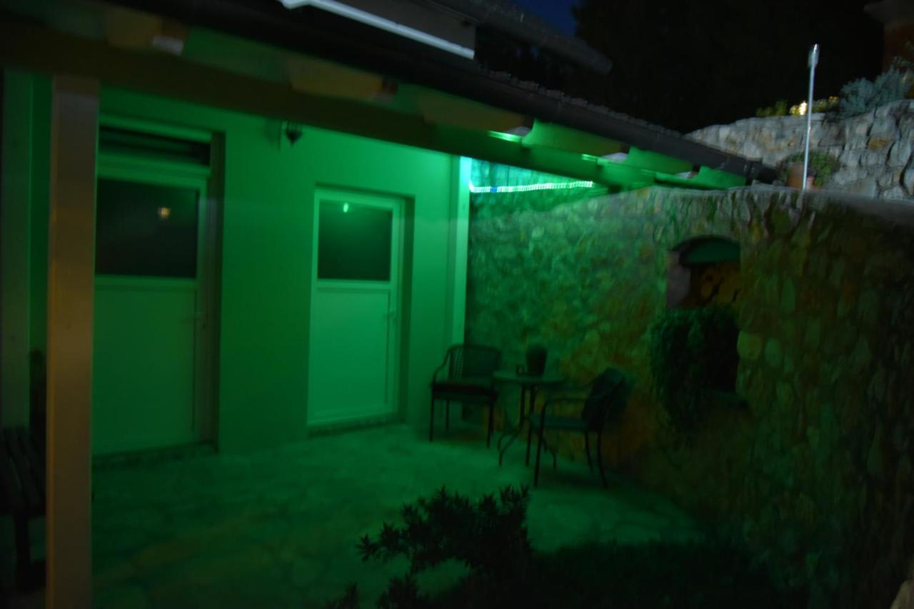 Apartment Bobic Licko Petrovo Selo 외부 사진
