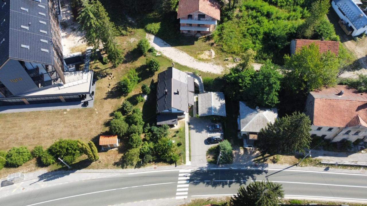 Apartment Bobic Licko Petrovo Selo 외부 사진